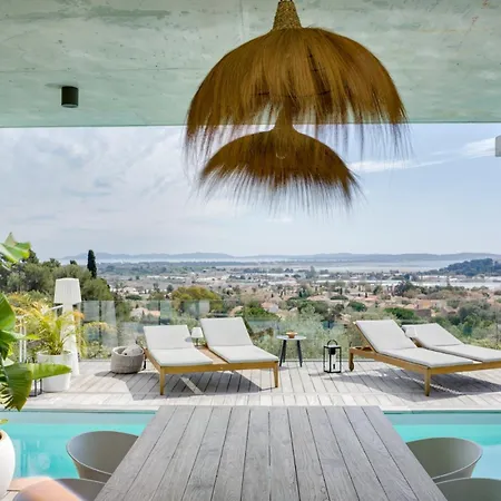 Vue Mer, Piscine, Jacuzzi, Вилла Йер